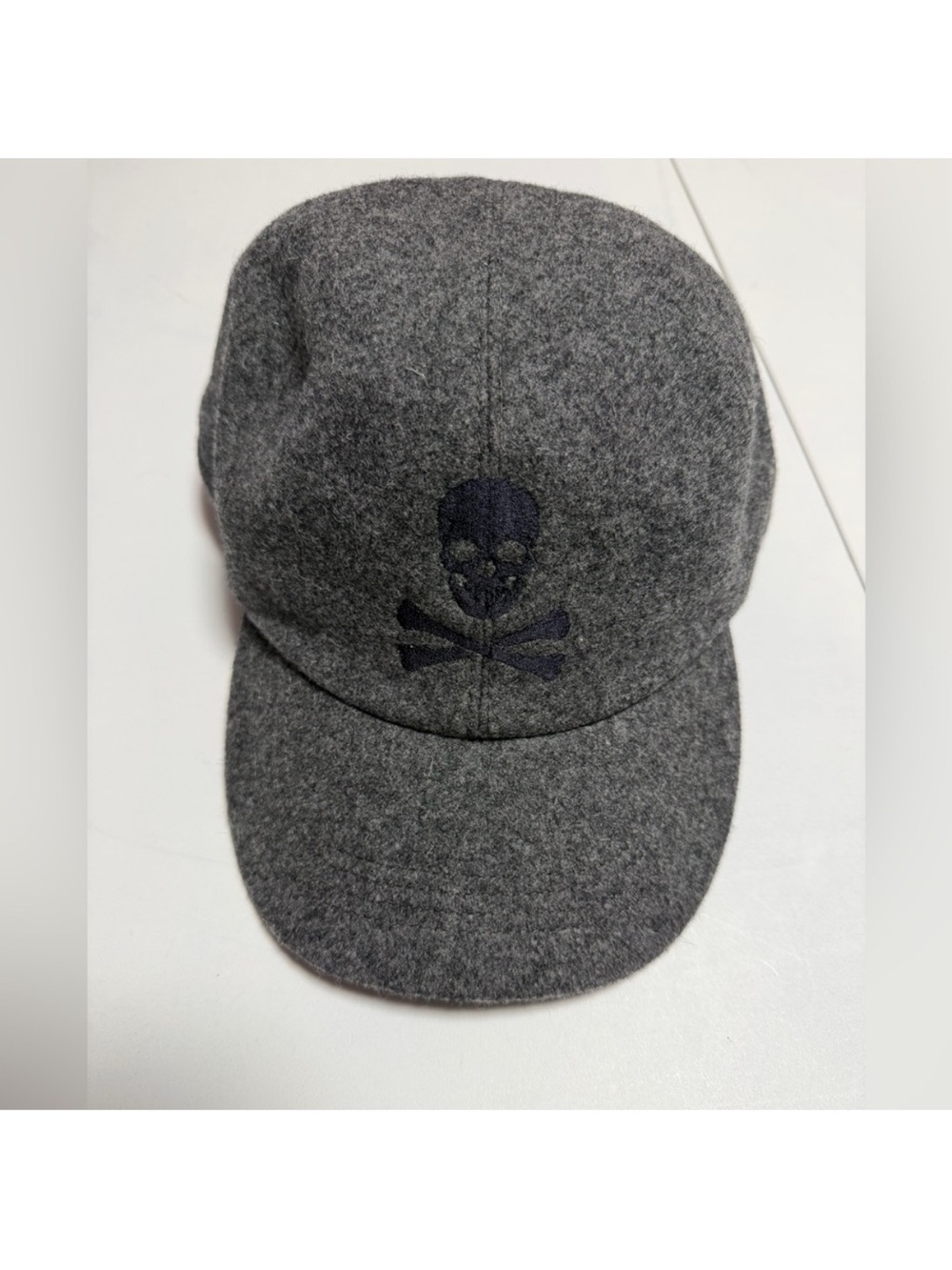 New & Lingwood Gray Wool Skull & Crossbones Cap